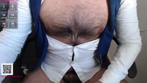 Snapshot of toaster1993 chatting on 02-09-25, 02:07 Leonel online show from 02-09-25, 02:07