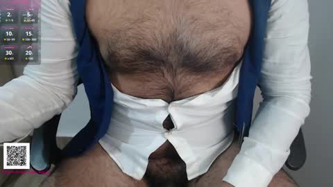 Snapshot of toaster1993 chatting on 10-02-25, 04:52 Leonel online show from 10-02-25, 04:52