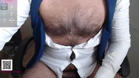 Snapshot of toaster1993 chatting on 11-05-25, 09:20 Leonel online show from 11-05-25, 09:20