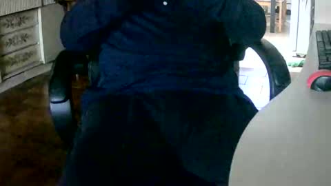 Tobiko online show from 12-21-25, 12:56