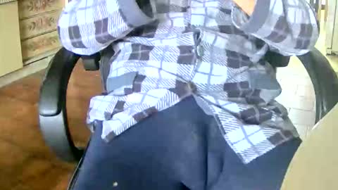 Tobiko online show from 02-02-26, 01:21