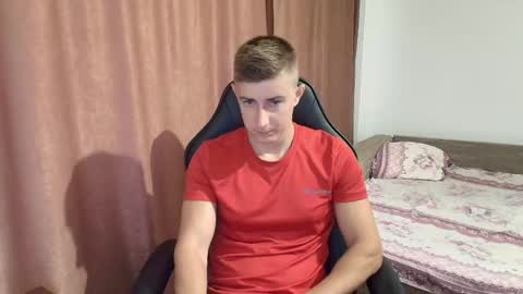 todhorny987 online show from 02-24-25, 06:27