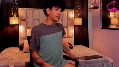 todoroki_g online show from 10-16-25, 12:06