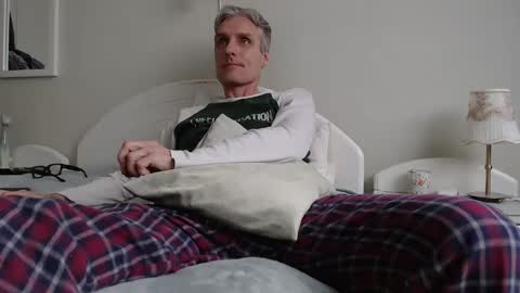 Daniel Bisexual uncut 20cm online show from 03-02-25, 02:54