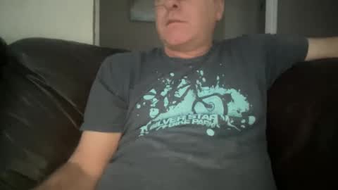 Snapshot of toggaman chatting on 12-31-24, 04:25 Joshua1983 online show from 12-31-24, 04:25