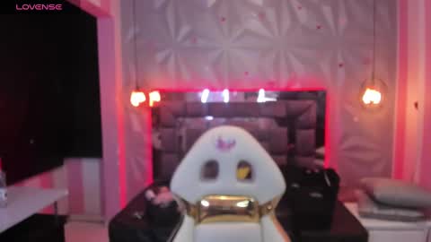 toky         online show from 12-02-24, 03:26