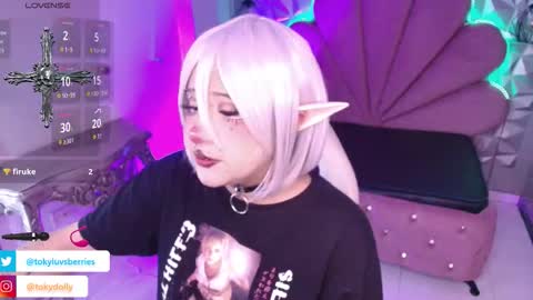 Snapshot of toky_doll chatting on 10-13-25, 04:18 toky online show from 10-13-25, 04:18