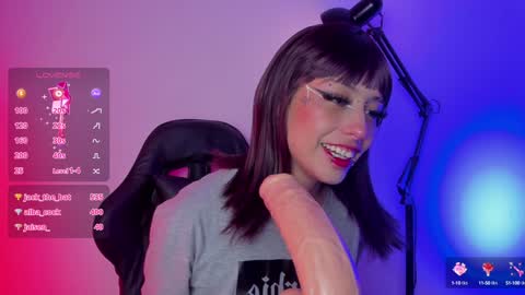  Halsey  Sofii  online show from 12-20-24, 06:19