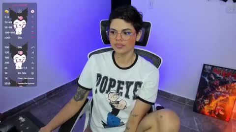 Snapshot of tokyo_uwu chatting on 11-14-25, 03:38 sofi 3 online show from 11-14-25, 03:38