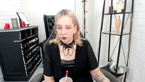 Tolli Moll online show from 12-02-24, 09:13