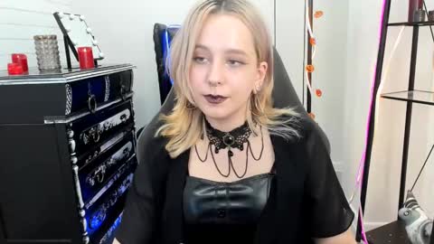 Tolli Moll online show from 12-02-24, 03:25