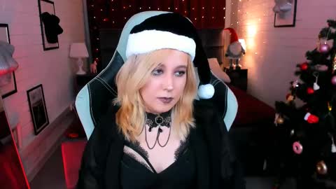 Tolli Moll online show from 12-23-24, 12:08