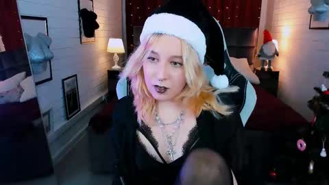 Tolli Moll online show from 12-30-24, 11:26