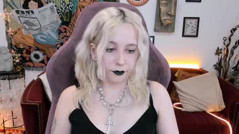 Tolli Moll online show from 02-13-25, 02:20