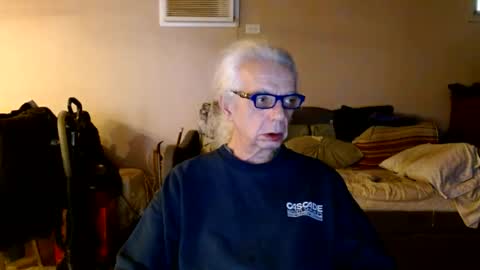 tom112292014 online show from 12-08-24, 03:02