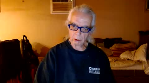 tom112292014 online show from 12-11-24, 02:41