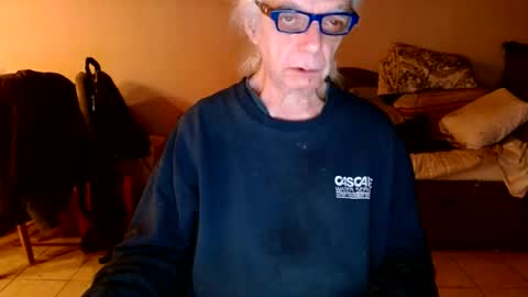 tom112292014 online show from 12-30-24, 03:36