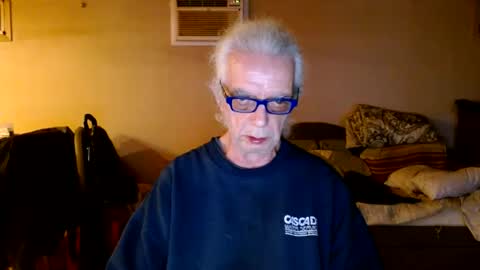tom112292014 online show from 01-01-25, 02:19
