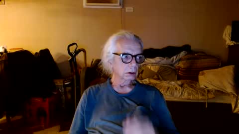 tom112292014 online show from 10-01-25, 02:28