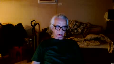tom112292014 online show from 10-06-25, 02:42