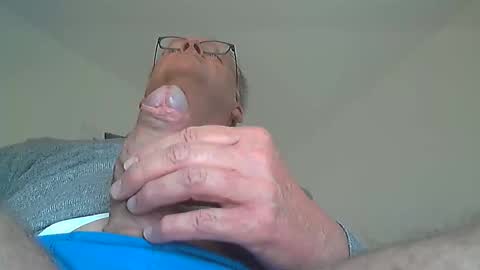 Snapshot of tom60sam chatting on 03-25-26, 12:55 tomsam online show from 03-25-26, 12:55