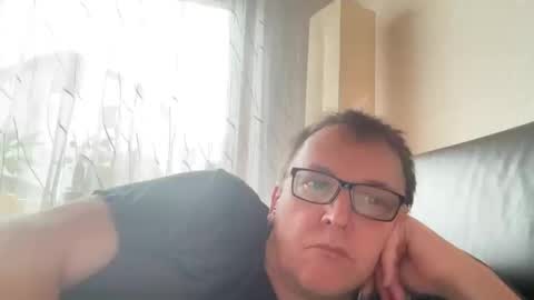 Snapshot of tom6644 chatting on 01-31-25, 02:49 Tom online show from 01-31-25, 02:49