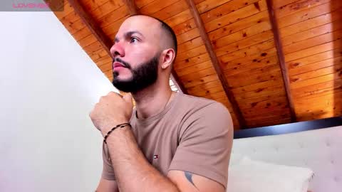   online show from 10-19-25, 01:23