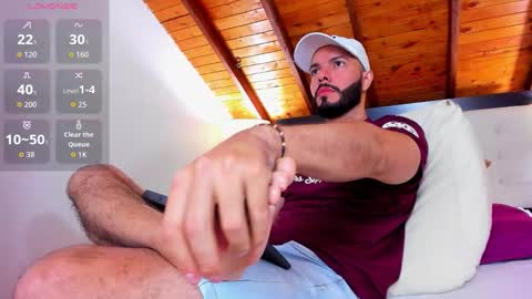   online show from 10-24-25, 01:40