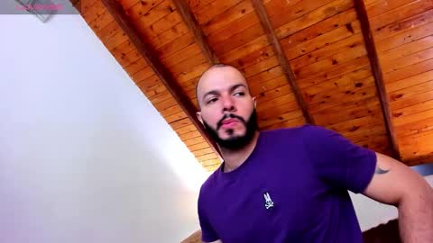   online show from 10-26-25, 01:17