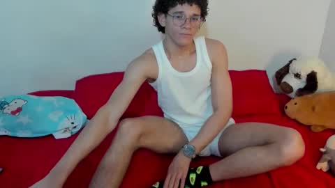 Tom Blue online show from 10-09-25, 05:22