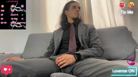 Snapshot of tom_blunt96 chatting on 11-20-25, 03:12 TOM online show from 11-20-25, 03:12