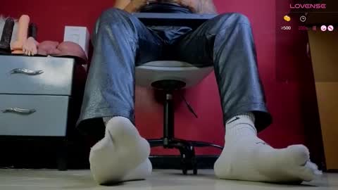 Tom online show from 12-20-25, 12:07