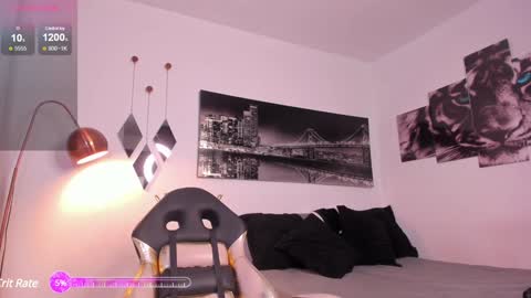 Snapshot of tom_mckleein chatting on 12-10-24, 01:43 TOM MCKLEEIN instagram online show from 12-10-24, 01:43