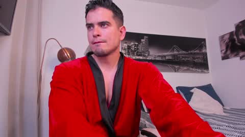 Snapshot of tom_mckleein chatting on 01-10-25, 03:29 TOM MCKLEEIN instagram online show from 01-10-25, 03:29