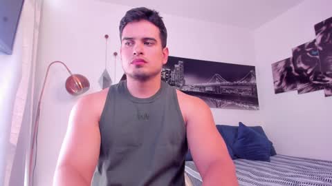 Snapshot of tom_mckleein chatting on 01-15-25, 07:55 TOM MCKLEEIN instagram online show from 01-15-25, 07:55