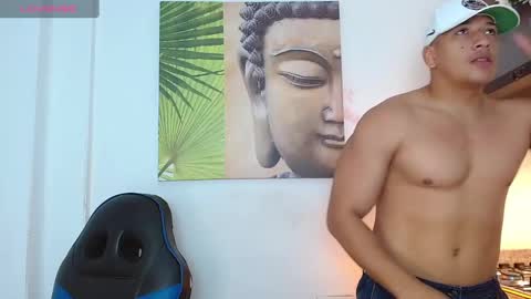 Tom muscle1 online show from 01-08-25, 03:17