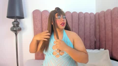 Snapshot of tom_silver_ chatting on 01-25-25, 06:57 Tom Silver online show from 01-25-25, 06:57