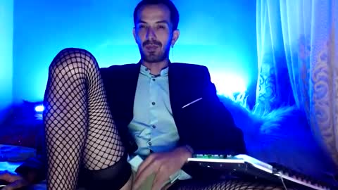 tomas gerauld. make me happy with 10000 tokens online show from 01-13-25, 01:56