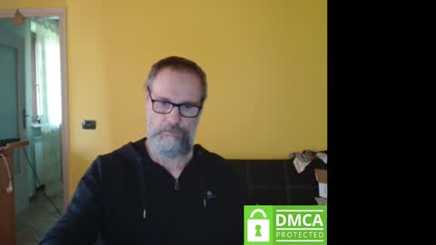 Snapshot of tomasmilian77 chatting on 10-29-25, 08:38 Tomas Milian online show from 10-29-25, 08:38