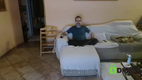 Snapshot of tomasmilian77 chatting on 11-21-25, 11:14 Tomas Milian online show from 11-21-25, 11:14