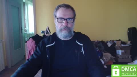 Snapshot of tomasmilian77 chatting on 11-26-25, 07:42 Tomas Milian online show from 11-26-25, 07:42