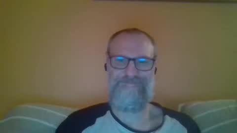 Snapshot of tomasmilian77 chatting on 12-20-25, 12:18 Tomas Milian online show from 12-20-25, 12:18