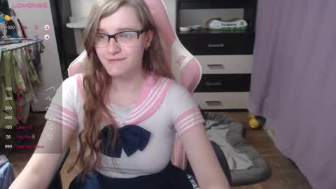 tomato_tease online show from 09-19-25, 07:03