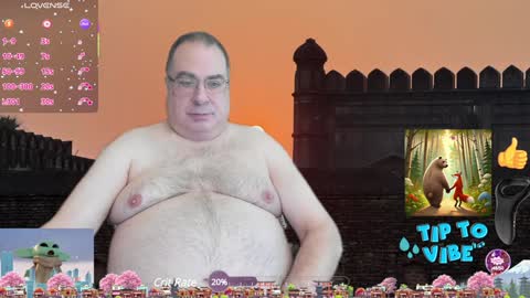 Snapshot of tomaz62a chatting on 01-21-25, 12:04 Tomaz62a online show from 01-21-25, 12:04