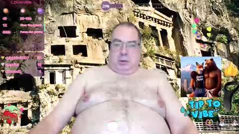 Snapshot of tomaz62a chatting on 03-08-25, 03:28 Tomaz62a online show from 03-08-25, 03:28