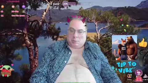 Snapshot of tomaz62a chatting on 03-10-25, 10:55 Tomaz62a online show from 03-10-25, 10:55