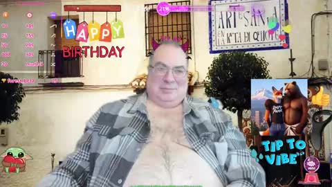 Snapshot of tomaz62a chatting on 03-12-25, 10:07 Tomaz62a online show from 03-12-25, 10:07