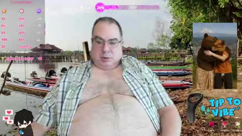 Snapshot of tomaz62a chatting on 10-04-25, 08:29 Tomaz62a online show from 10-04-25, 08:29