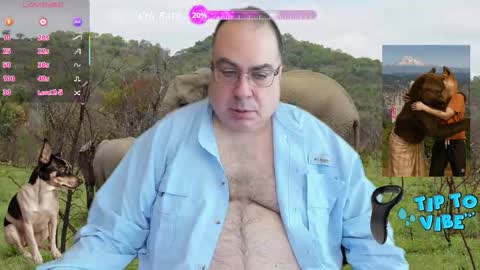 Snapshot of tomaz62a chatting on 10-31-25, 08:43 Tomaz62a online show from 10-31-25, 08:43