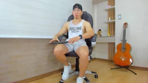 Tom Bardem online show from 12-14-25, 07:18